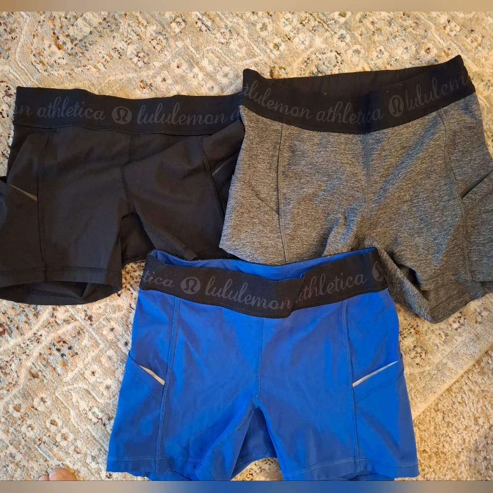 Lululemon spandex shorts with Logo waistband